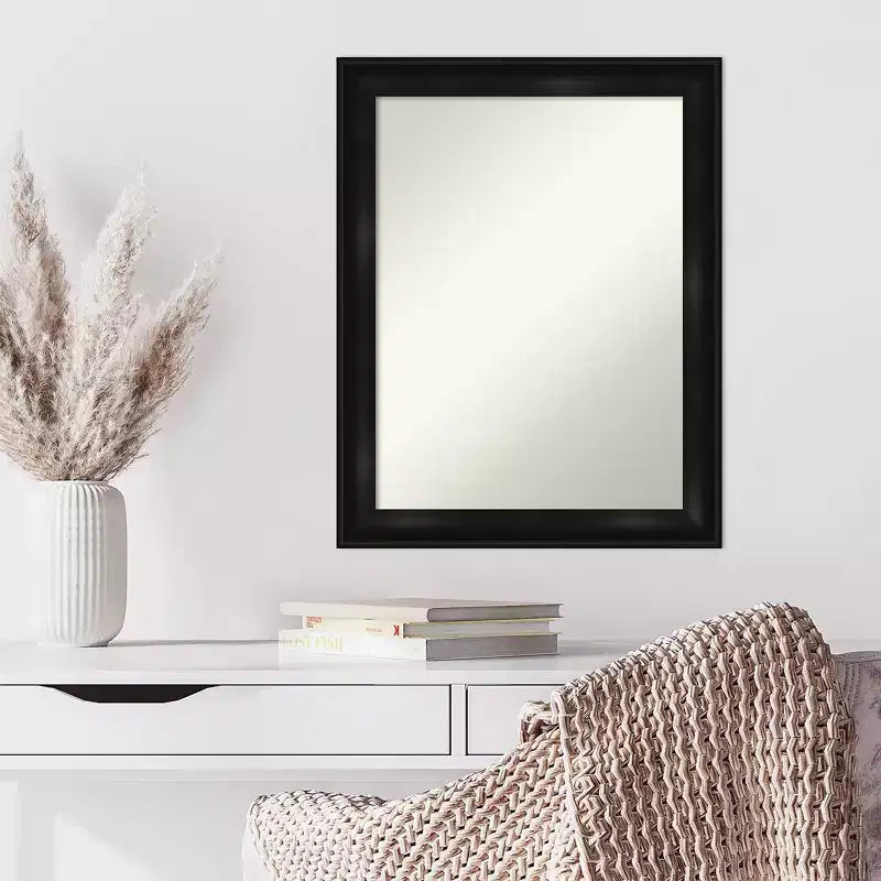 Specchio da parete 22" x 28" Grand Black con cornice sottile, senza smussature – Rettangolare, moderno, a parete