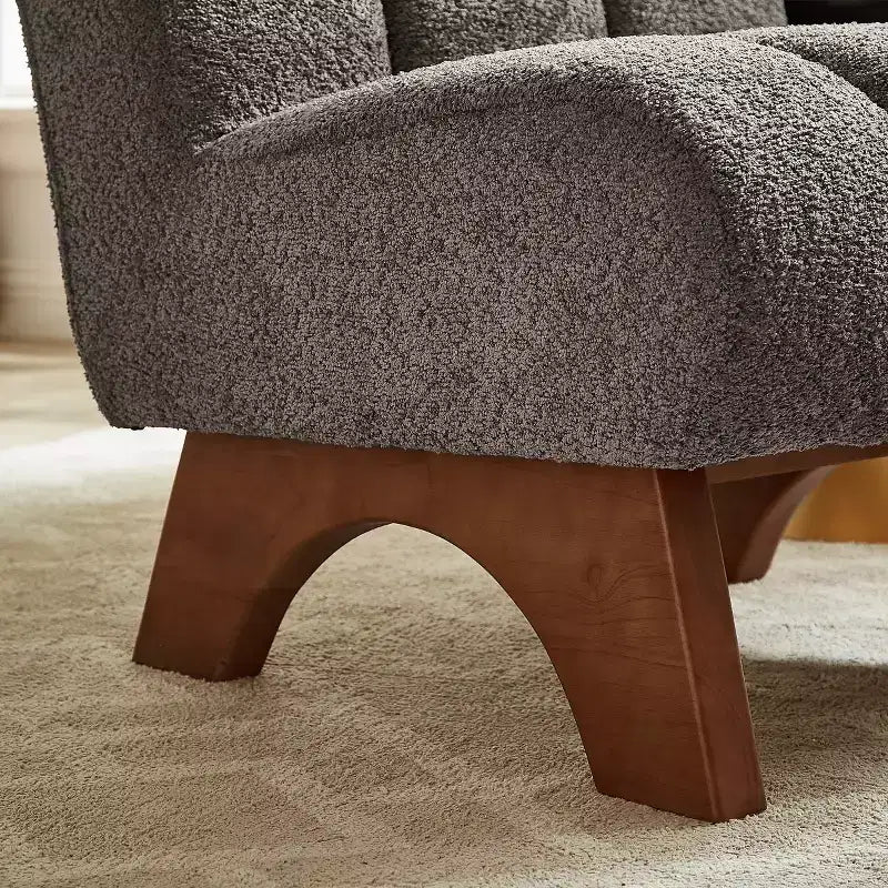 Poltrona accent Art Leon in tessuto pile polare con gambe in legno di caucciù