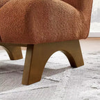 Poltrona accent Art Leon in tessuto pile polare con gambe in legno di caucciù