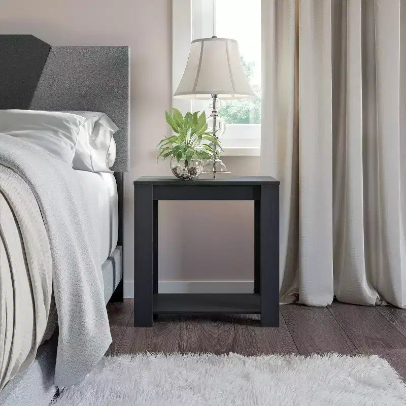 Comodino in legno stile artigianale Brisbane – Finitura Barnwood con ripiani e vani contenitore