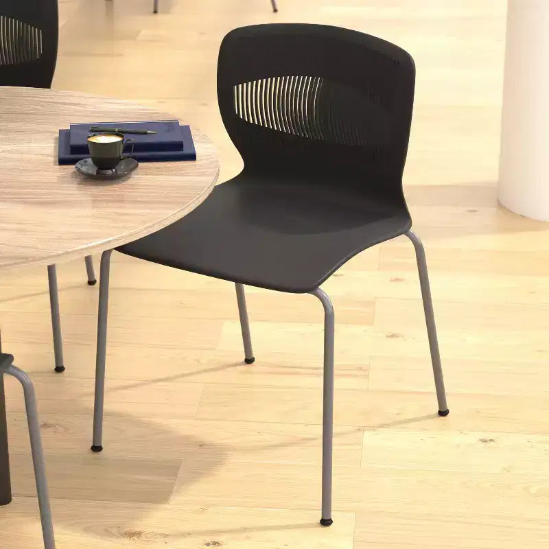 Set di 5 sedie impilabili ergonomiche in polipropilene per carichi pesanti con supporto lombare – Capacità 350 kg