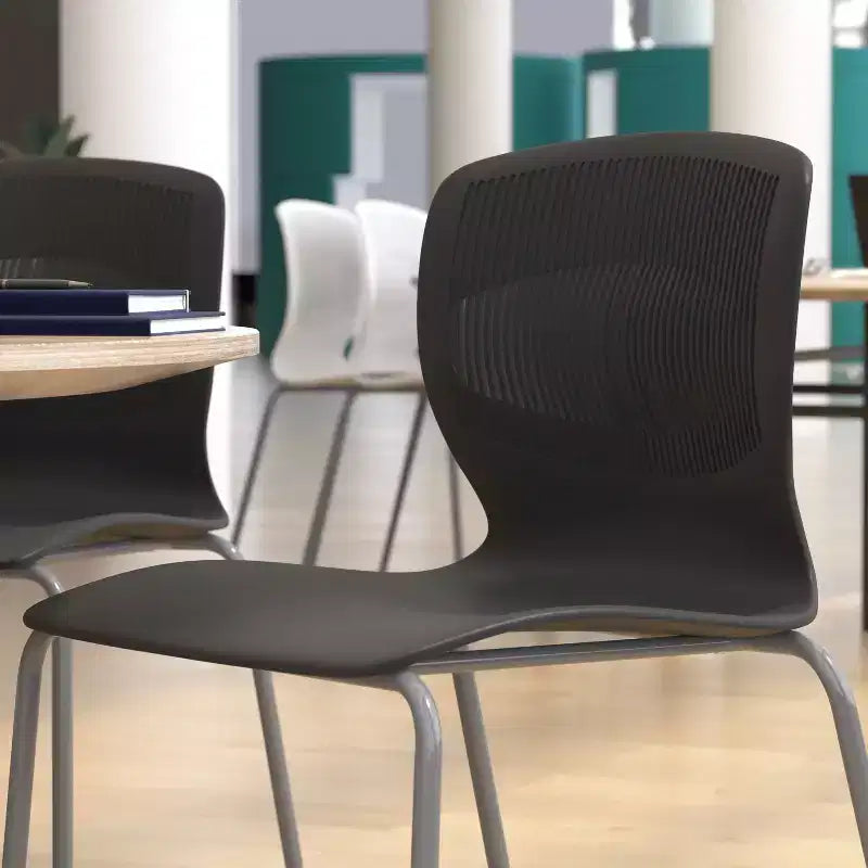 Set di 5 sedie impilabili ergonomiche in polipropilene per carichi pesanti con supporto lombare – Capacità 350 kg